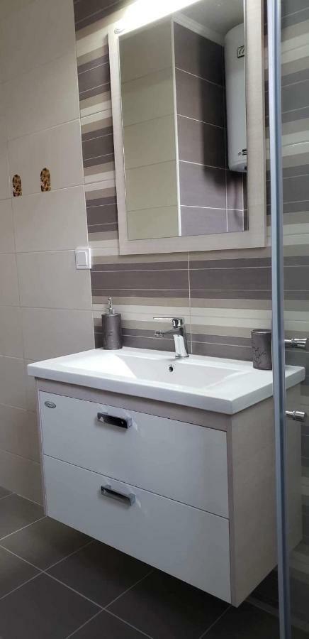 Apartmani Suncokreti - Sunflower Apartments Bar Luaran gambar