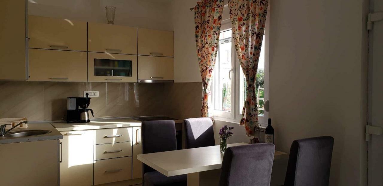 Apartmani Suncokreti - Sunflower Apartments Bar Luaran gambar
