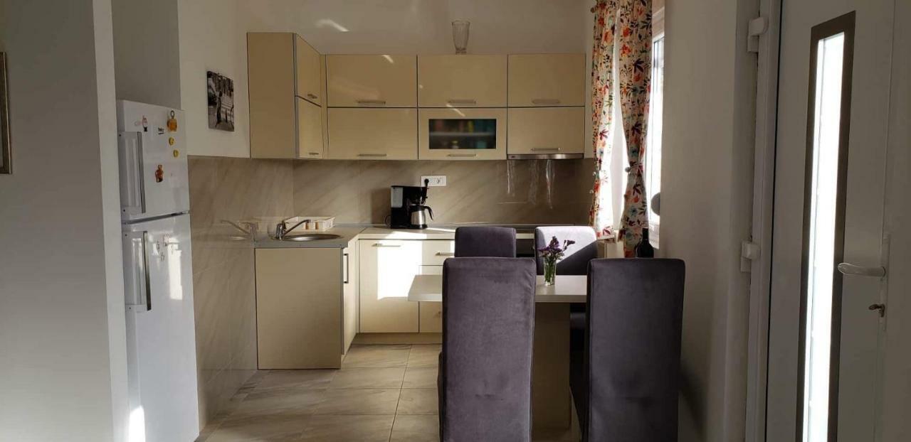 Apartmani Suncokreti - Sunflower Apartments Bar Luaran gambar