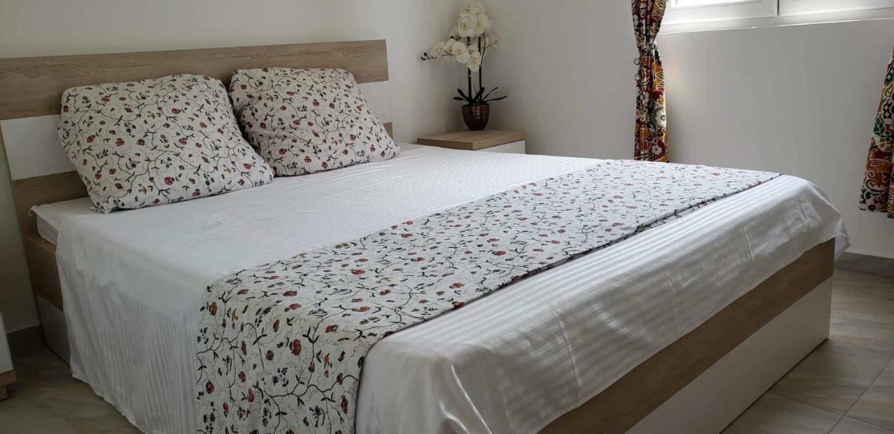Apartmani Suncokreti - Sunflower Apartments Bar Luaran gambar